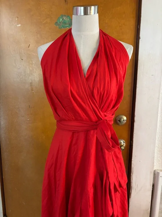 Aggie Grey red Wrap dress. Size 6 - Picture 4 of 8